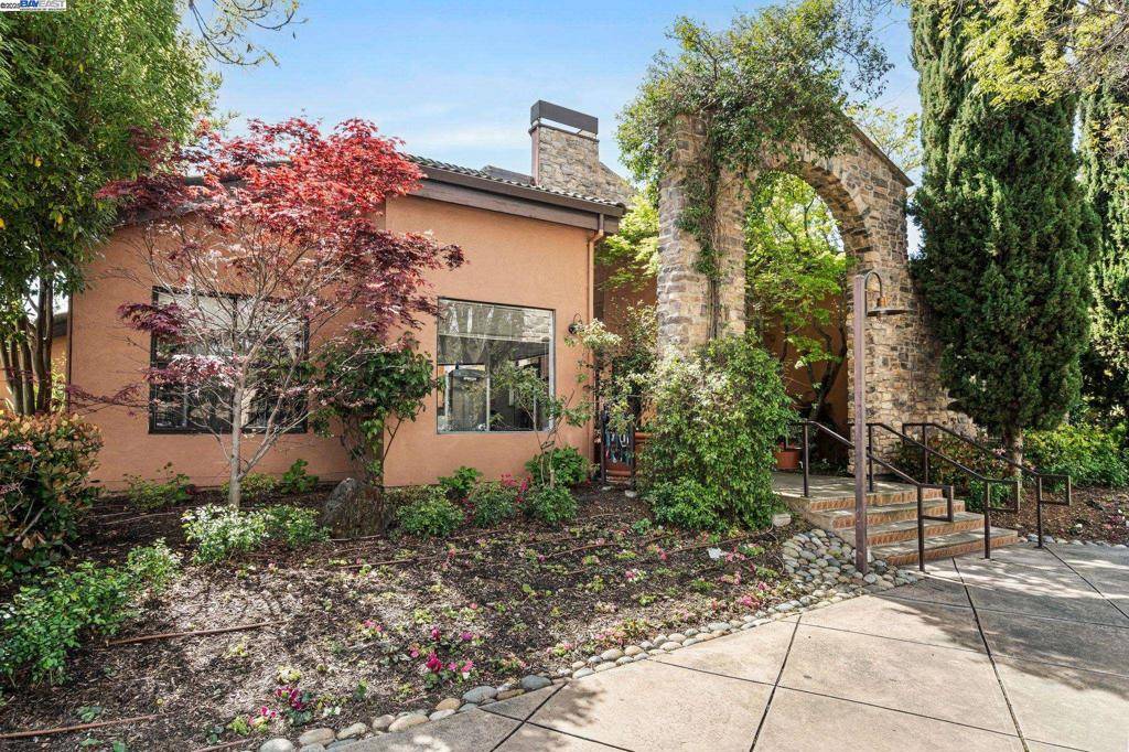 Fremont, CA 94538,39199 Guardino Dr #374