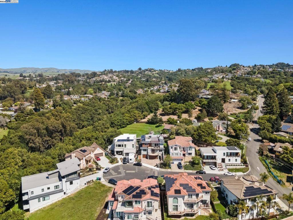 Hayward, CA 94542,2382 Rainbow Ct