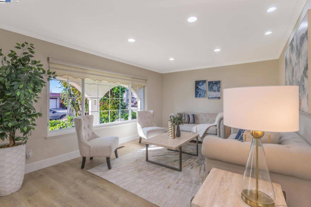 Newark, CA 94560,5322 Yarmouth Ct