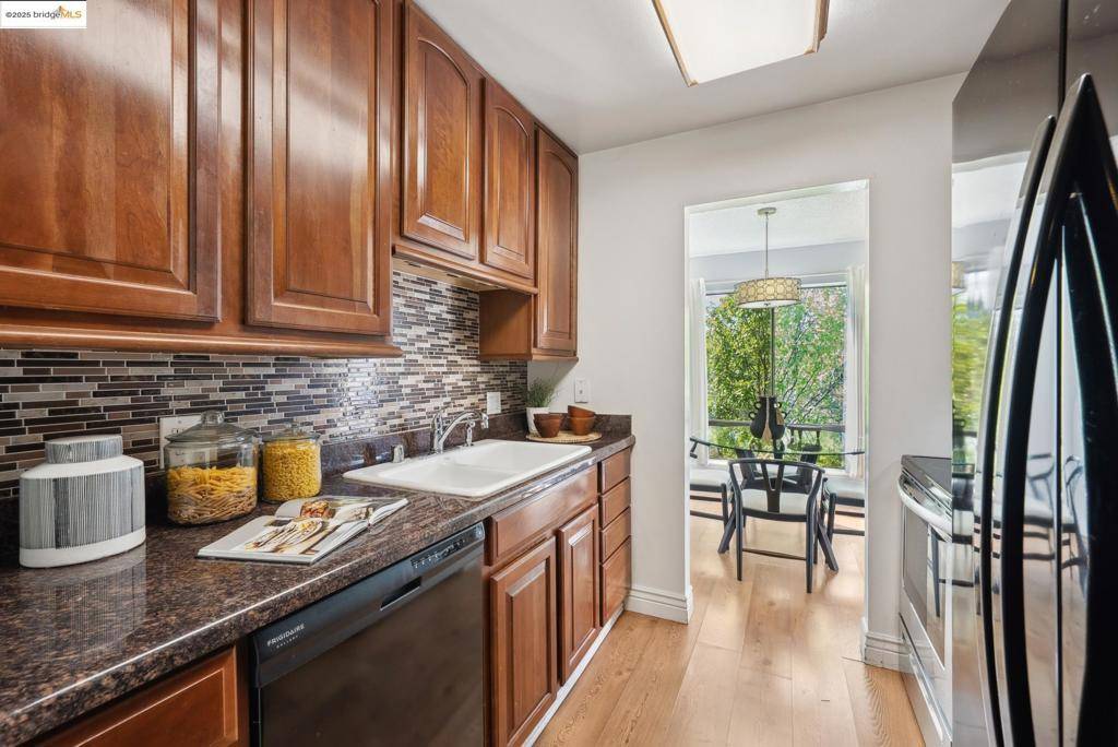 Walnut Creek, CA 94596,490 N. Civic Dr #505
