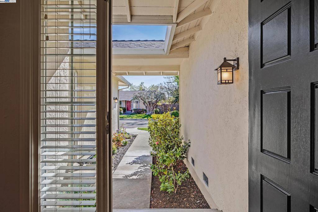 Pleasanton, CA 94566,2550 Skimmer Court