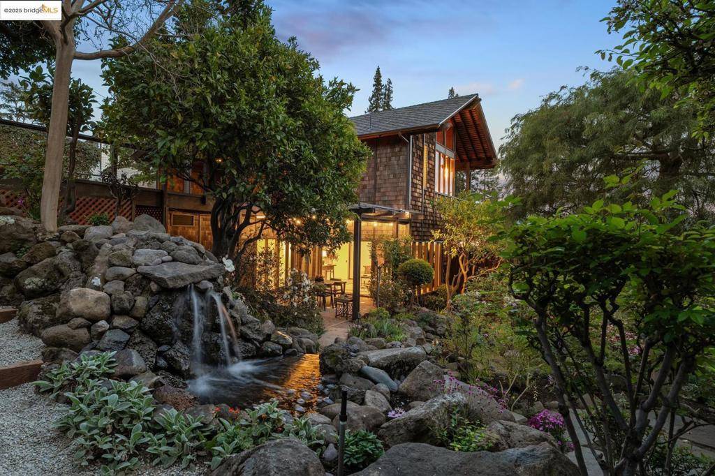 Piedmont, CA 94611,336 Mountain Avenue