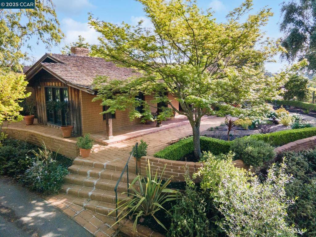 Lafayette, CA 94549-2330,3532 Eagle Point Rd