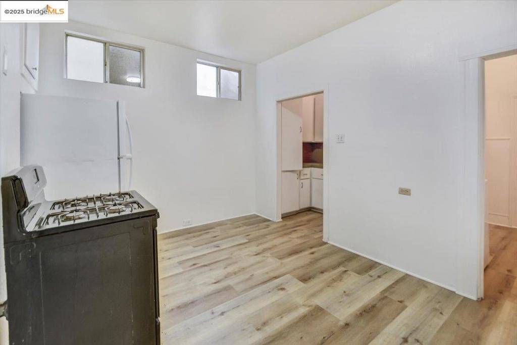 Oakland, CA 94606,832 7th Ave