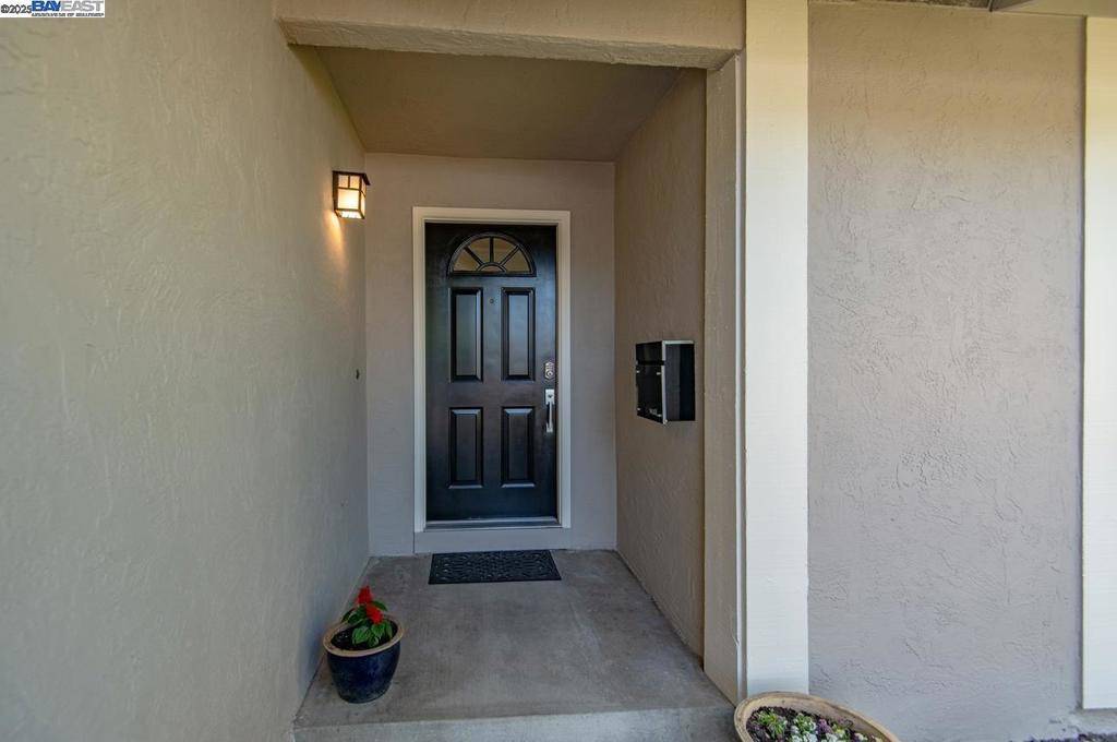 San Ramon, CA 94583,23 Belfast Pl