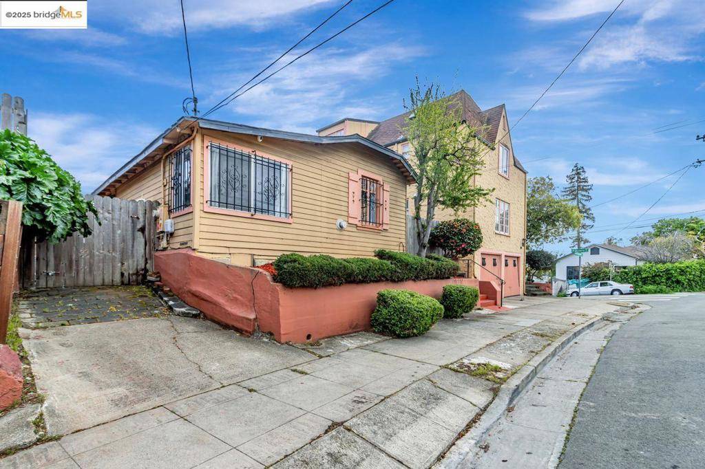 Oakland, CA 94619,3300 Kingsland Ave