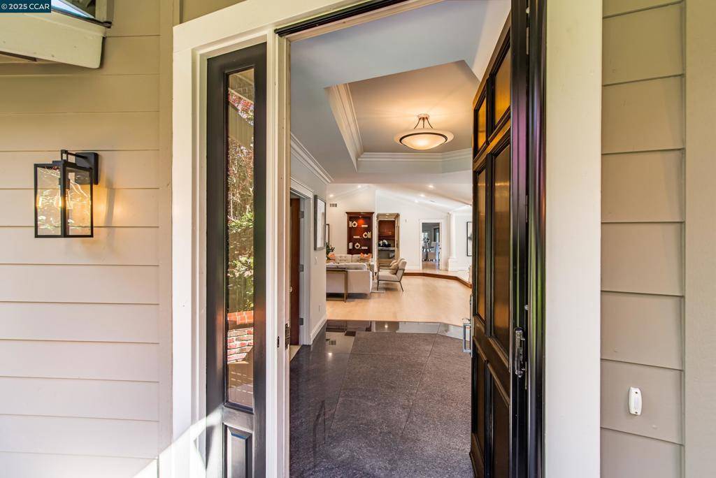 Lafayette, CA 94549,1024 Pine Ln