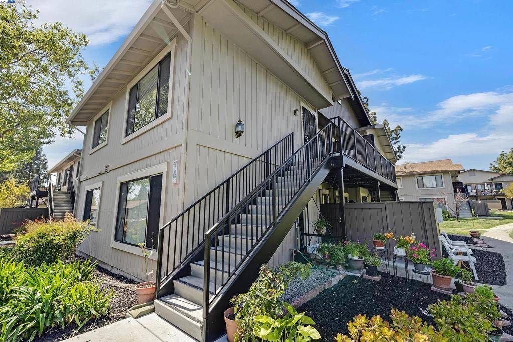 Union City, CA 94587,238 Galano Plz
