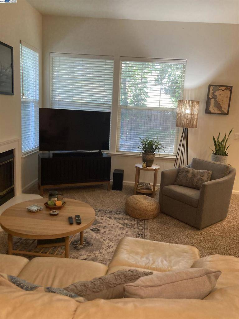 Pleasanton, CA 94588,5207 Modena Ct