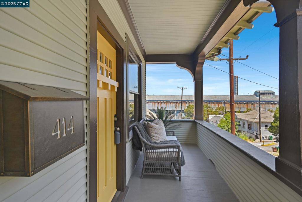 Crockett, CA 94525,414 Bay St