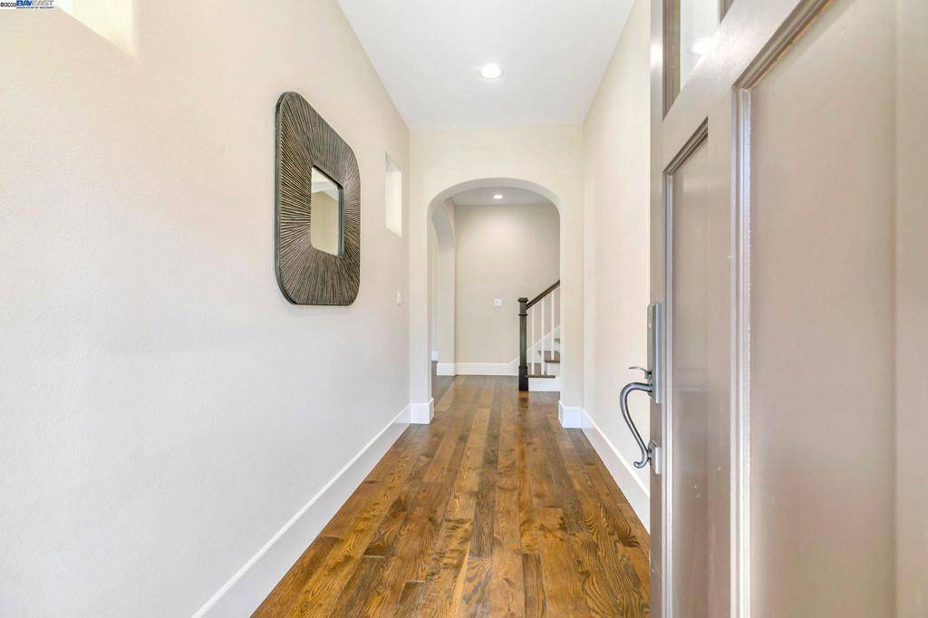 Fremont, CA 94539,43148 Calle Sagrada