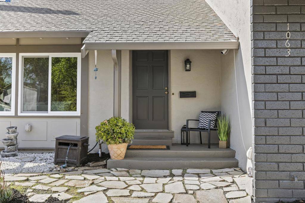 Pleasanton, CA 94566,1063 Crellin Rd