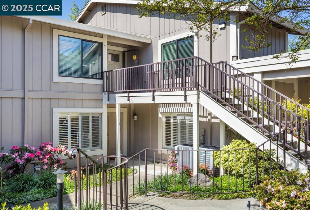 Walnut Creek, CA 94595,955 Terra California Dr #4
