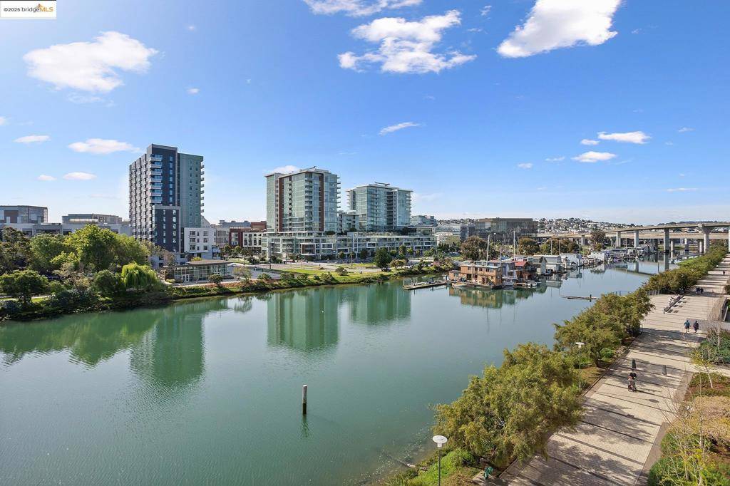 San Francisco, CA 94158,255 Berry St #514