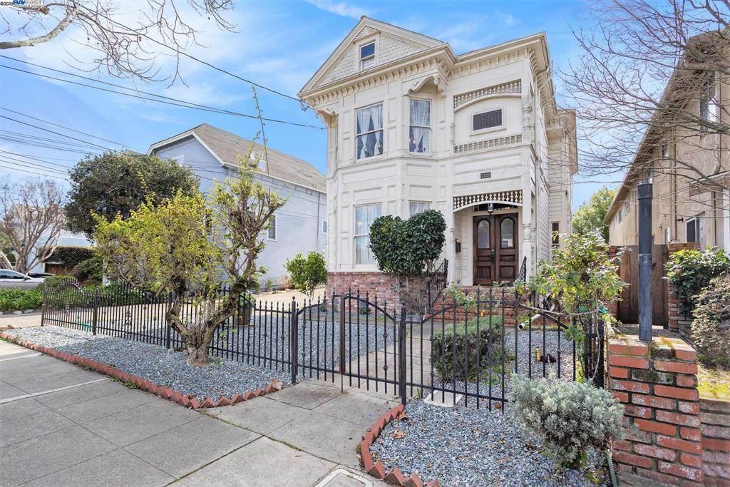 Alameda, CA 94501,2120 Encinal