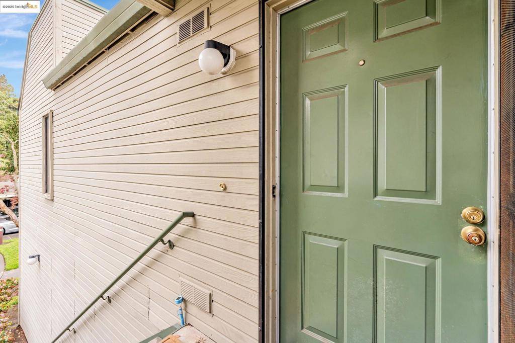 Richmond, CA 94806,2742 East Ct