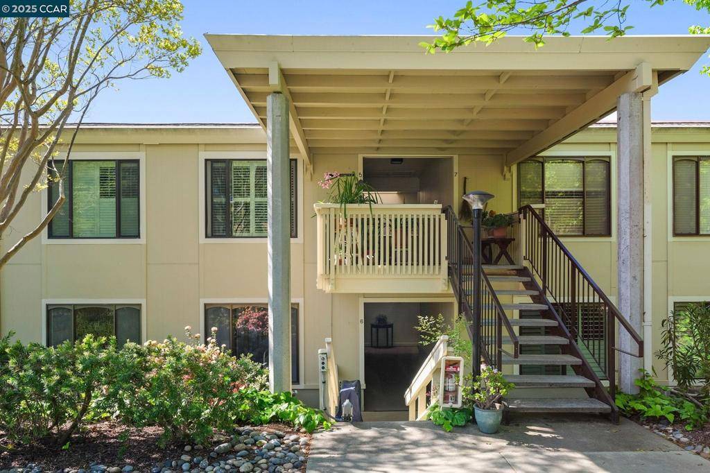 Walnut Creek, CA 94595,1935 Golden Rain Rd #6