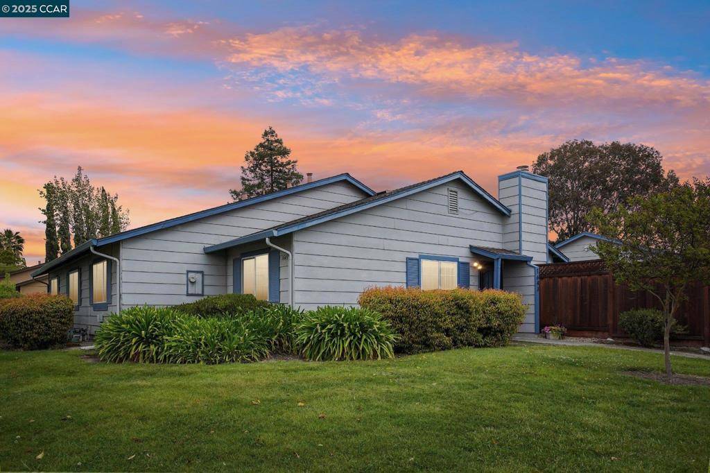Livermore, CA 94551,1643 Gladiolus Ct