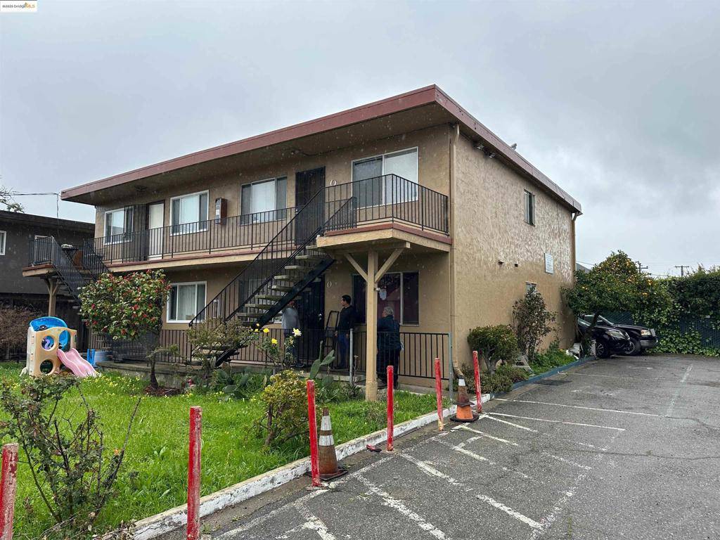 Oakland, CA 94601,2550 35th ave