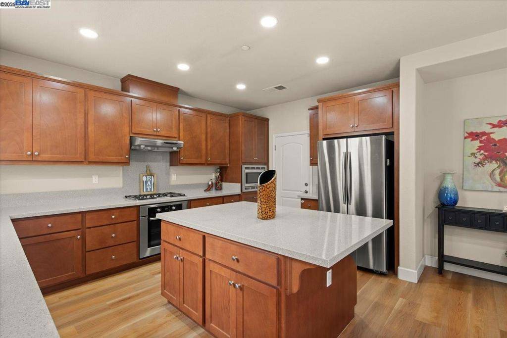 236 Gerald Cir Milpitas, CA 95035