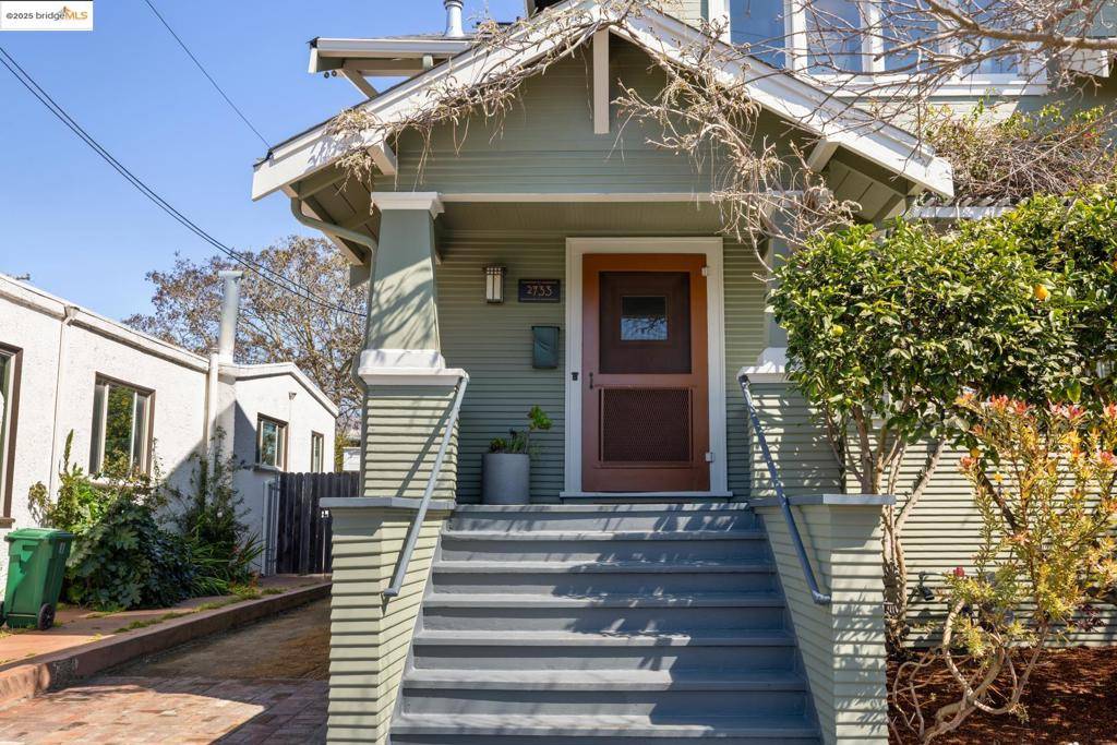 Berkeley, CA 94702,2733 Dohr St