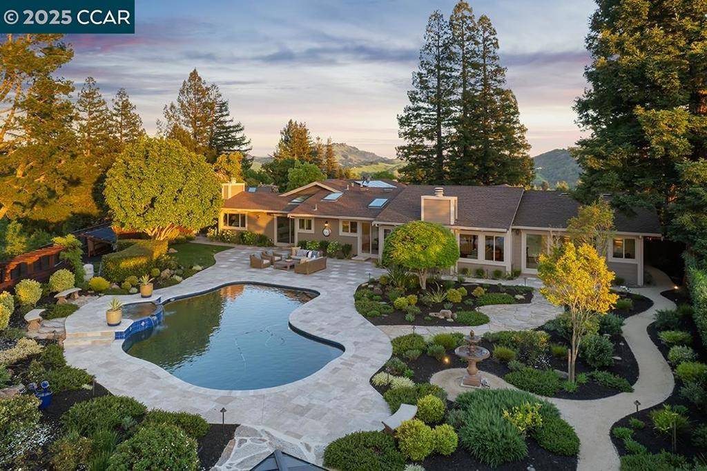 Moraga, CA 94556,247 Claudia Ct