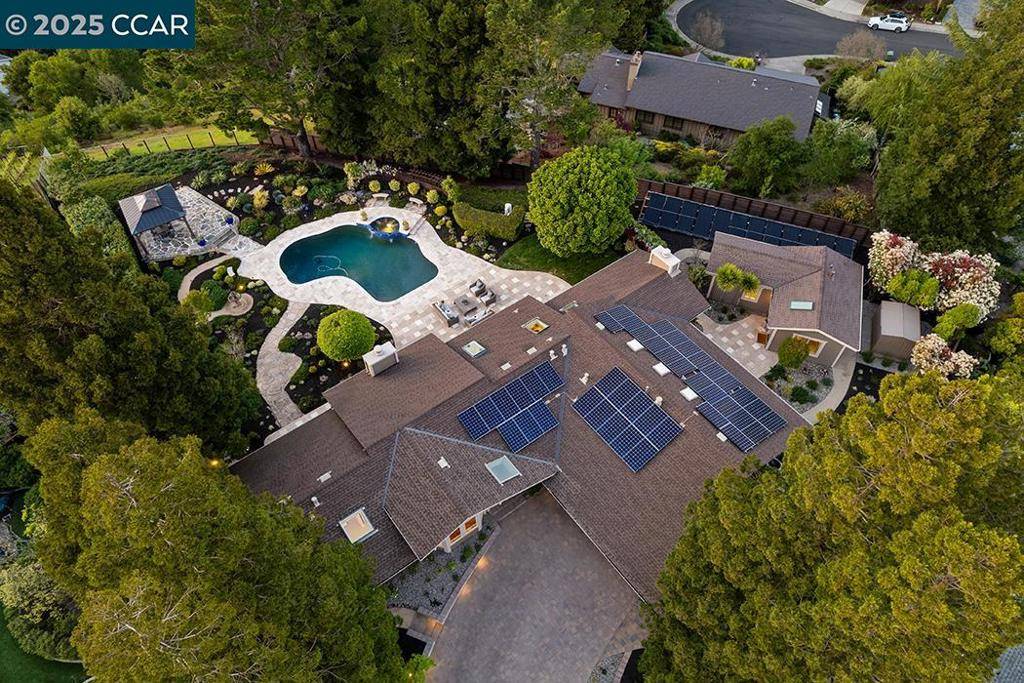 Moraga, CA 94556,247 Claudia Ct
