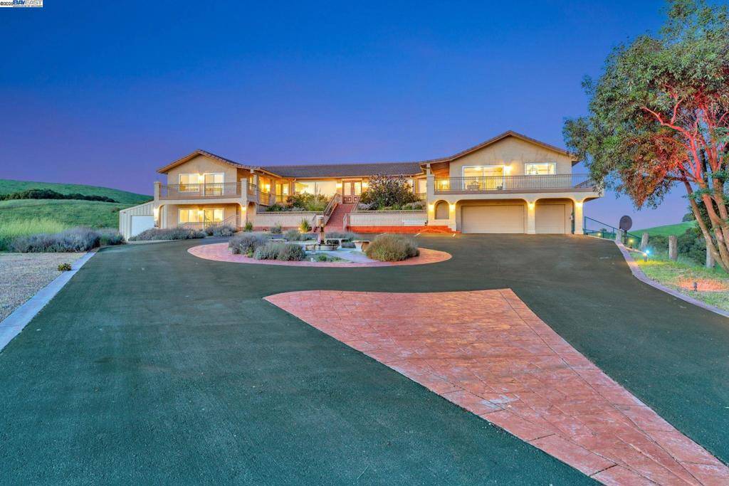 Fremont, CA 94539,41794 Vargas Rd