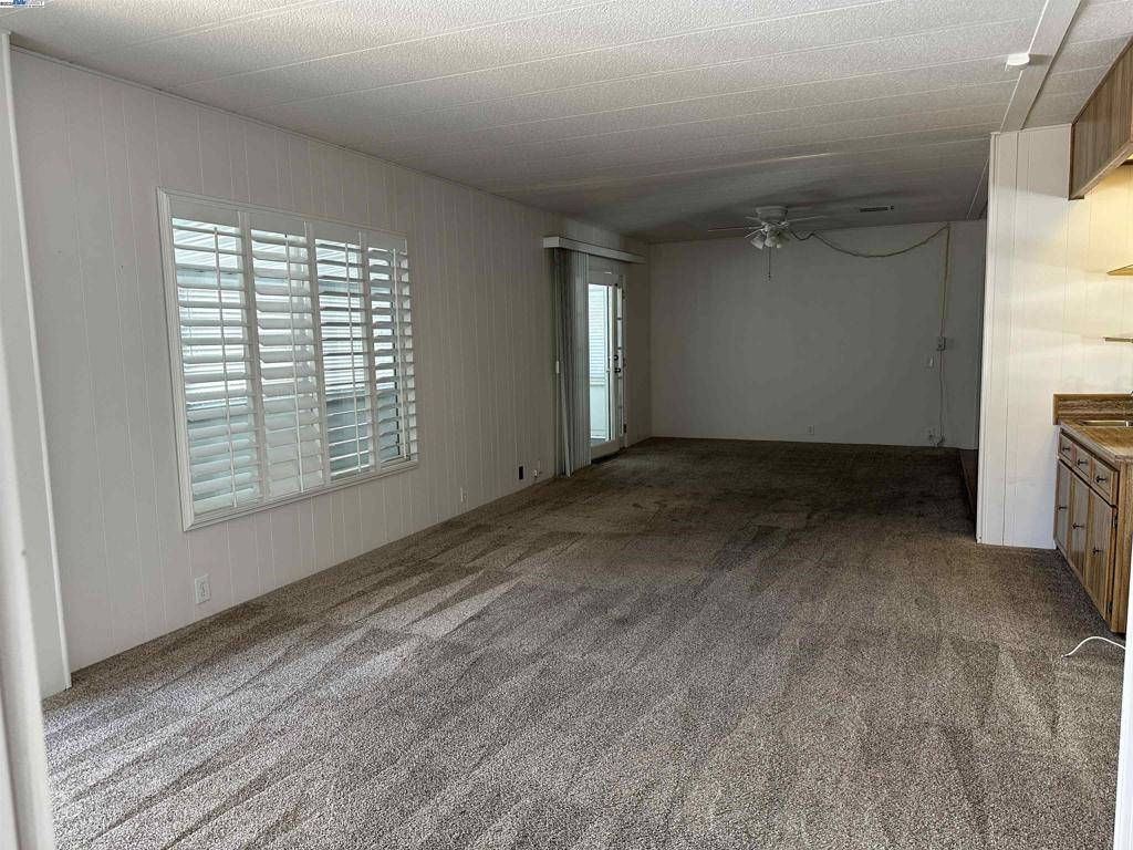 Hayward, CA 94544,28952 Whitecliff Rd.