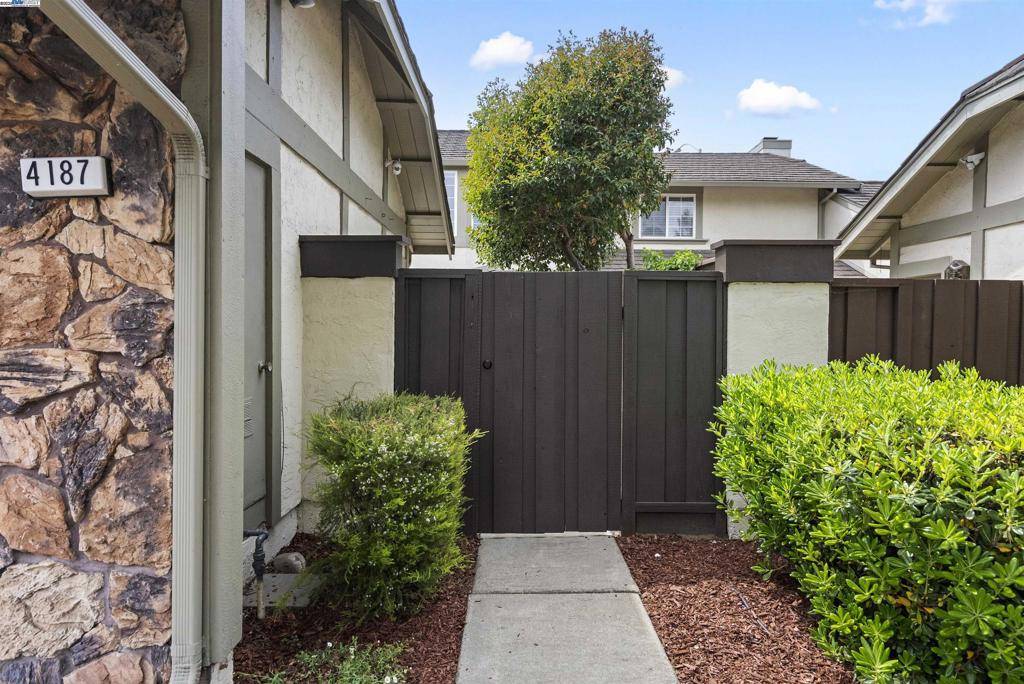 Fremont, CA 94555,4187 Tanager Cmn