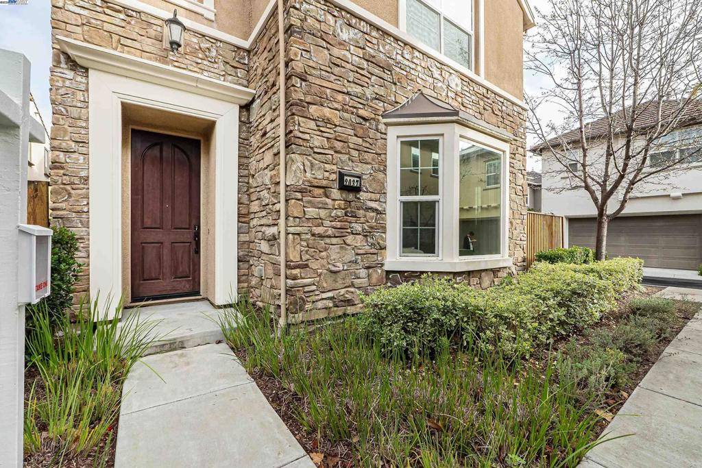 San Ramon, CA 94582,2037 Poinsettia St