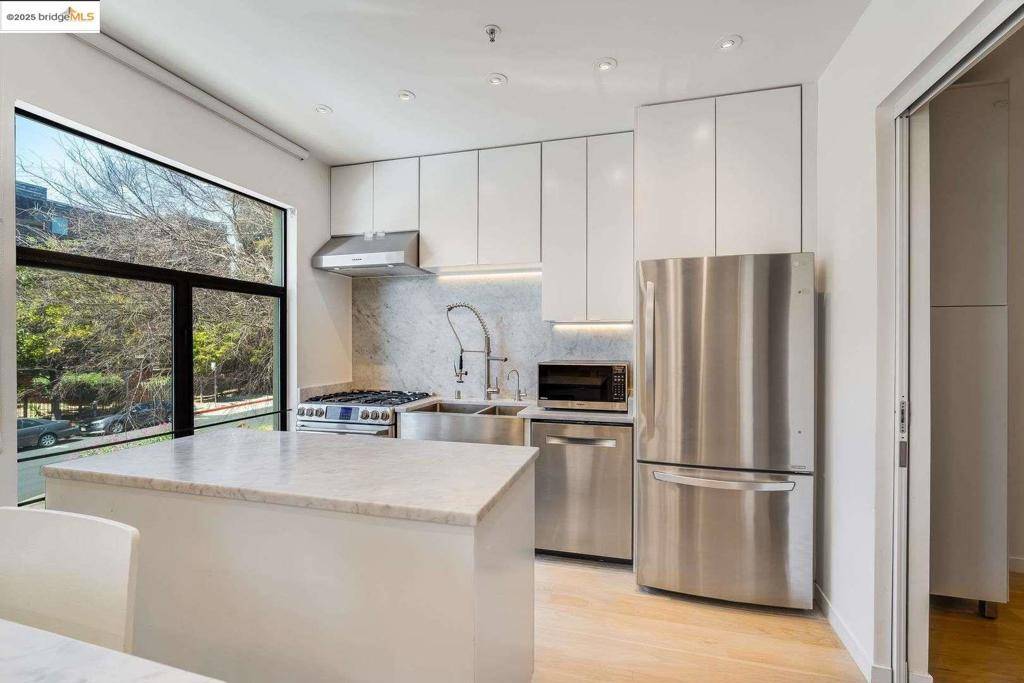 Berkeley, CA 94709,1849 Shattuck AVE #201