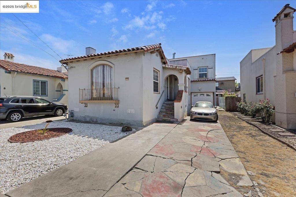 Oakland, CA 94621,1576 76Th Ave