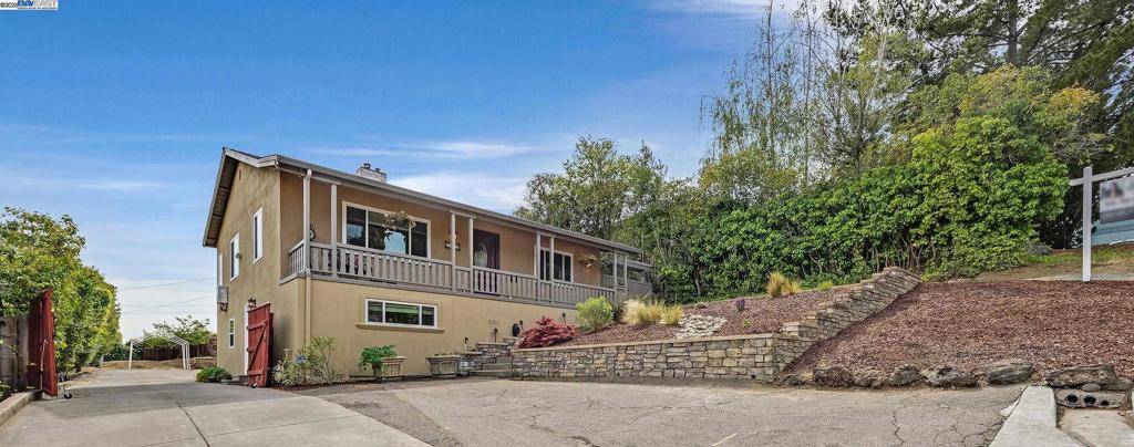 Castro Valley, CA 94546,4649 Gordon Rd