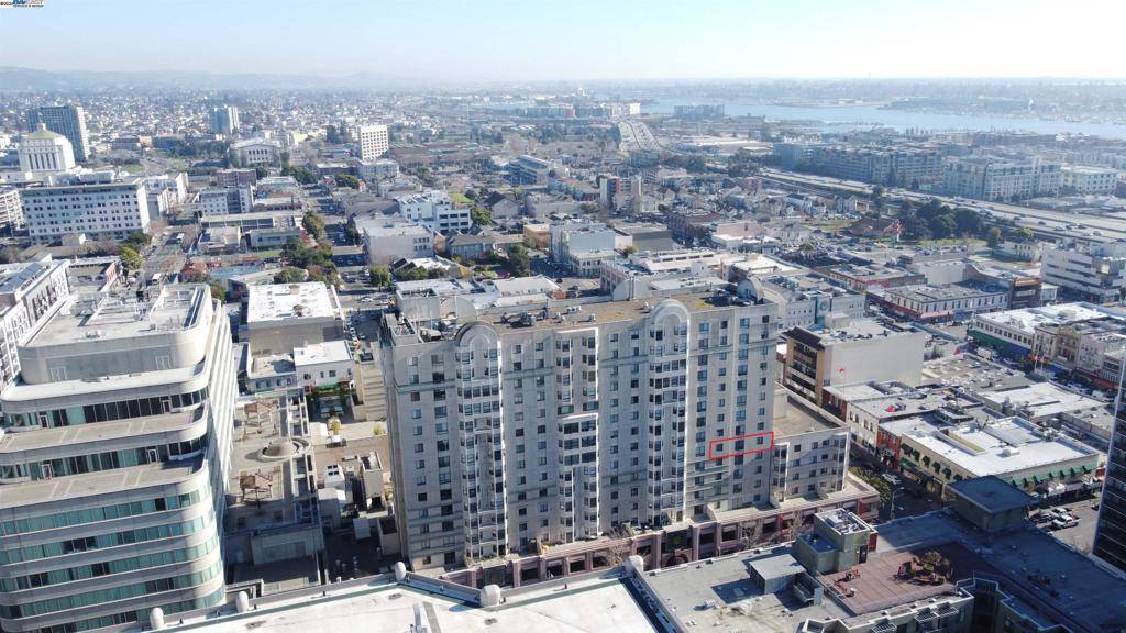 Oakland, CA 94607,988 Franklin St #713