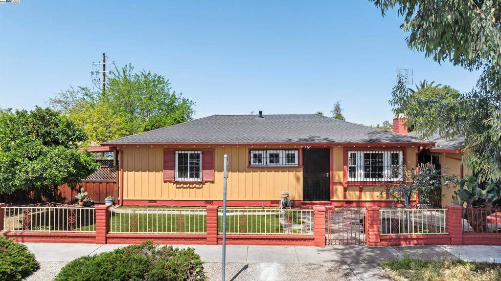 San Jose, CA 95116,2141 E San Antonio St