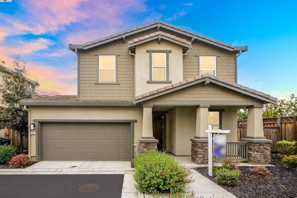 Livermore, CA 94551,860 Barney Cmn