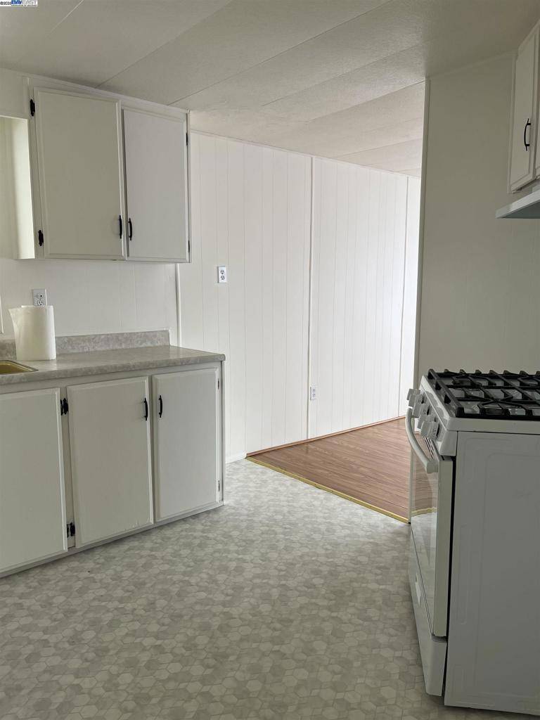 Sunnyvale, CA 94089,1085 Tasman