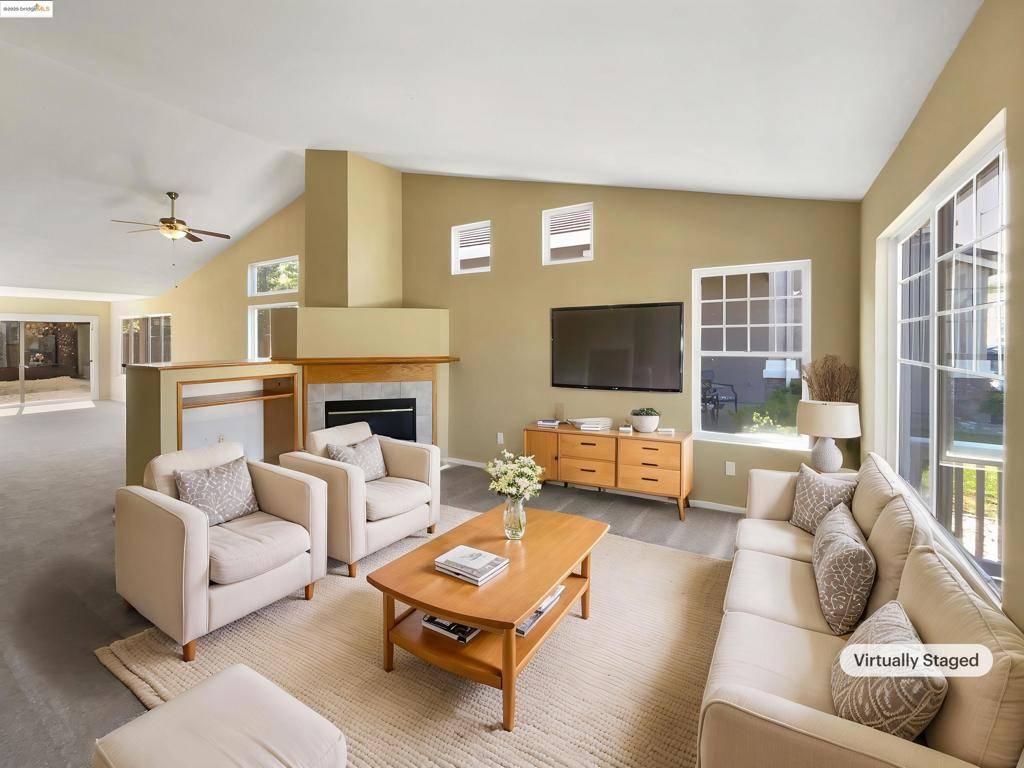 Vacaville, CA 95687,1111 Cloverbrook Cir