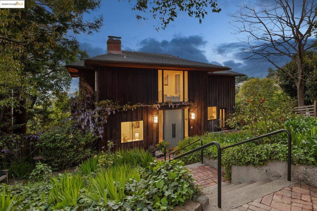Piedmont, CA 94611,139 Hagar Ave