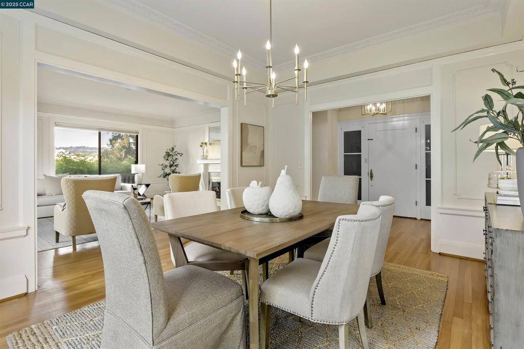 Oakland, CA 94612,200 Lakeside Dr #202