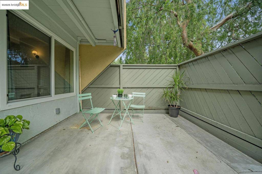 Concord, CA 94520,1800 Laguna #24