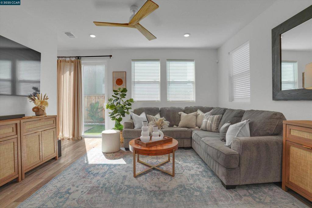Lathrop, CA 95330,2160 Marina Dr