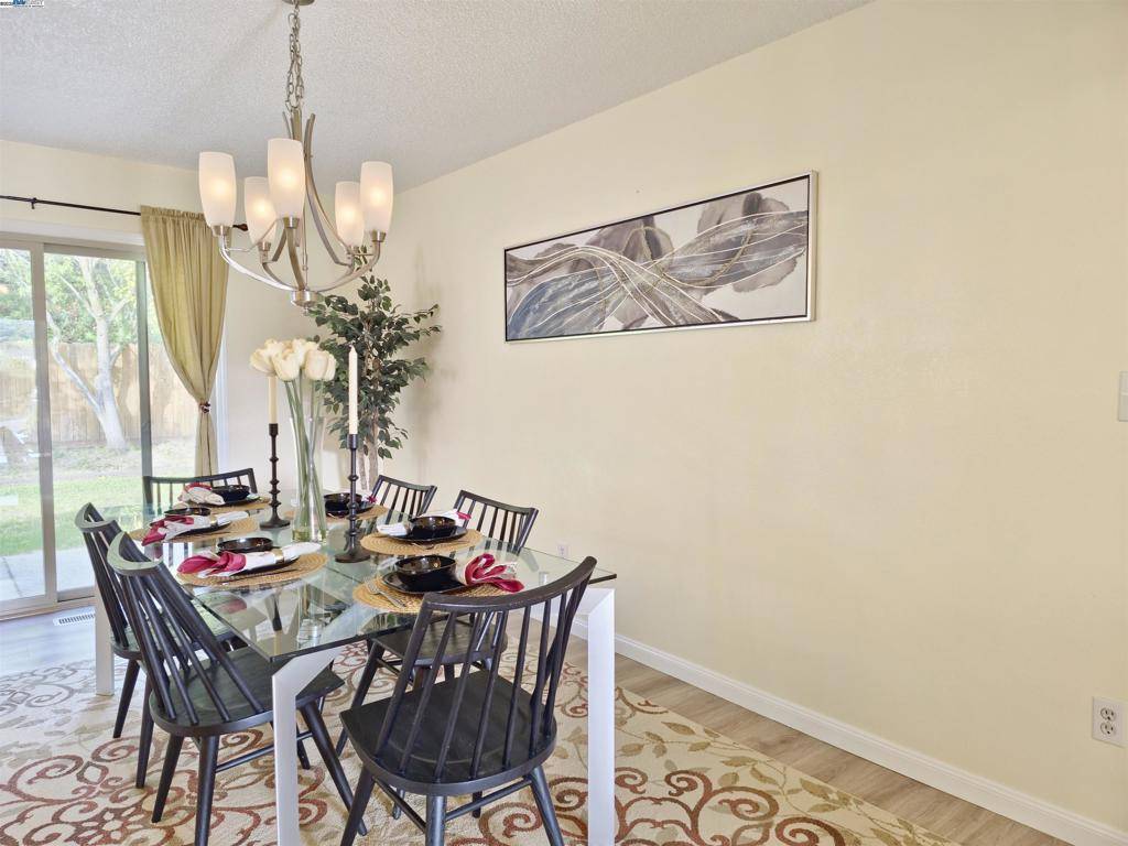 Hercules, CA 94547,1231 Hercules Ave