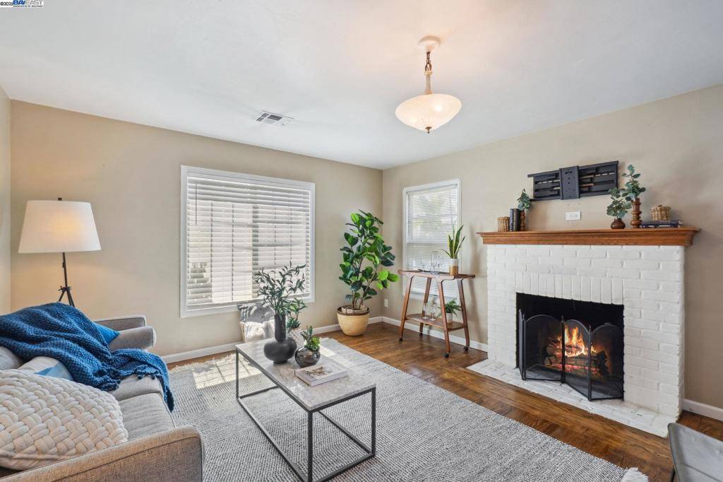 Union City, CA 94587,3919 Smith St