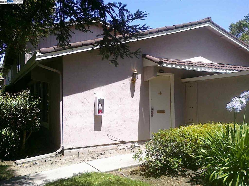 Pleasanton, CA 94588-4013,3106 Pawnee Way