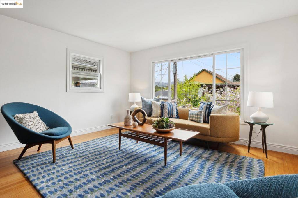 Berkeley, CA 94702,1626 Kains Ave.