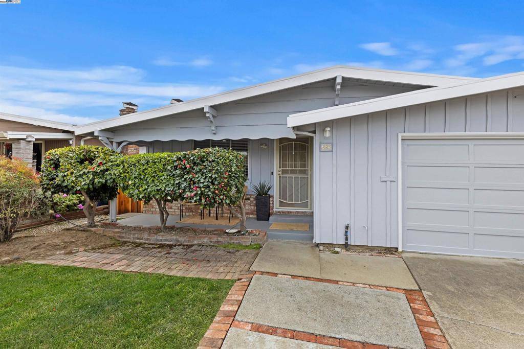 Hayward, CA 94544,684 Carmar St