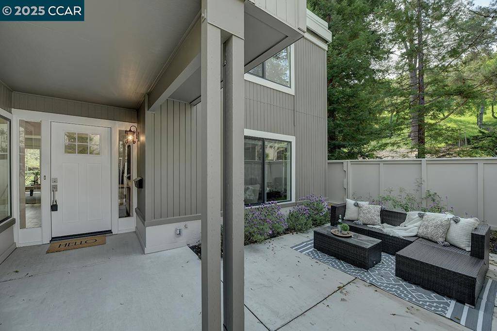 Walnut Creek, CA 94595,1317 Stanley Dollar Dr #4