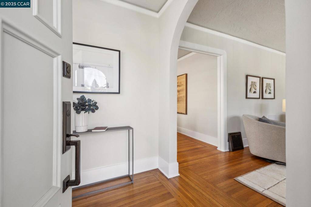Oakland, CA 94619,2900 Rawson St